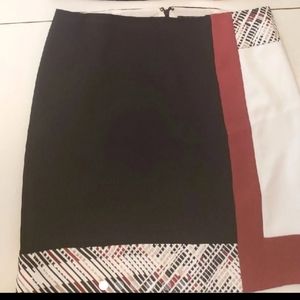 Whbl skirt fully lined with zip